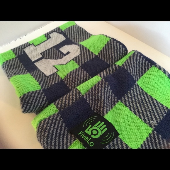 ❄️FiveLo Sports Infinity Scarf - Picture 2 of 4